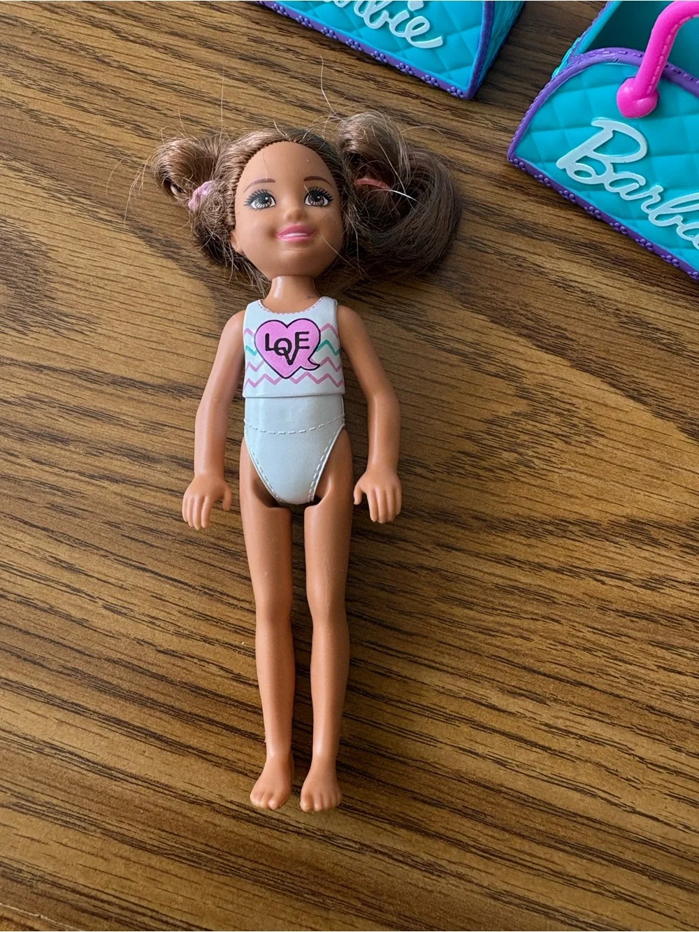 Barbie Doll with 2 Matching Barbie Bags – Doll Accessories Set  Cute pre-owned B